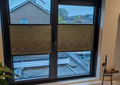 impressie van eigen werk the homezone eemnes - vloeren gordijnen shutters zonwering horren trapbekleding